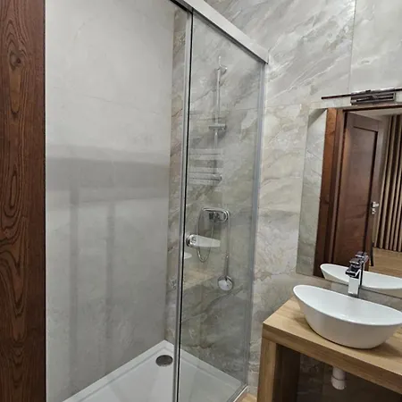 Willa Zacisze Szczawnica-Centrum Apart דירה *